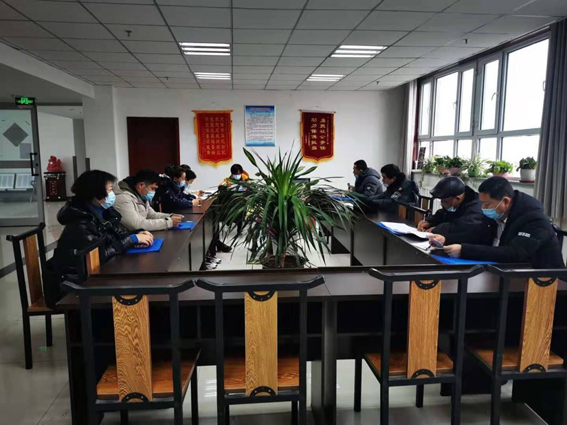 圖為：烏蘇市場黨支部召開民主生活會(huì)及黨員民主評議會(huì)會(huì)議現(xiàn)場_副本.jpg